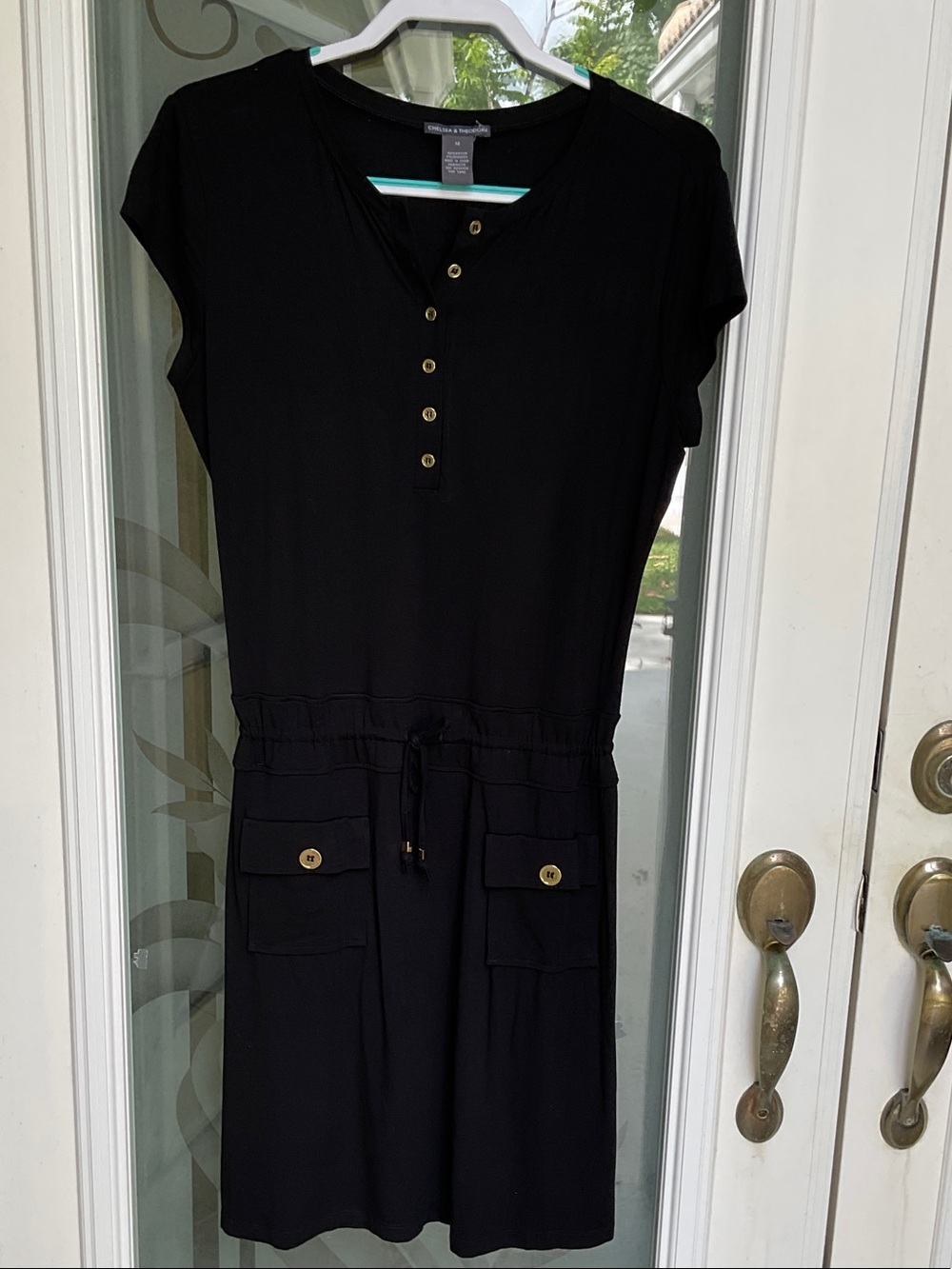 Chelsea & Theodore Black Short-Sleeve Drawstring Utility Midi Dress